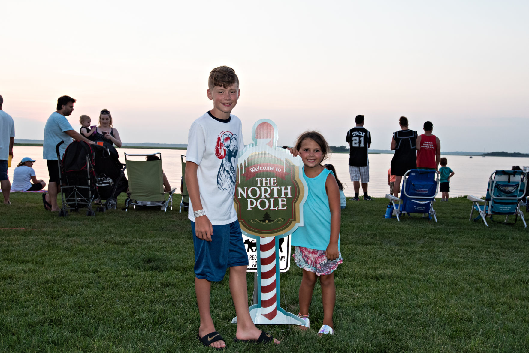 071919_nws_wildwoodxmasinjuly